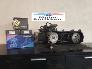 Nyrenoveret PGO-motor 50 cc med racing-krumtap