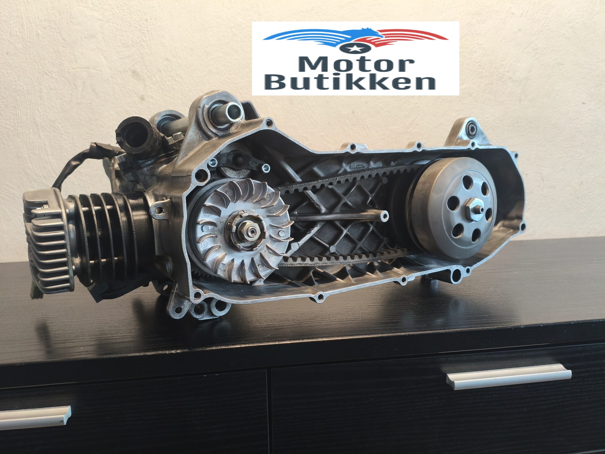 Nyrenoveret Yamaha Jog R-motor – 50cc Minarelli med Euro 2-tænding